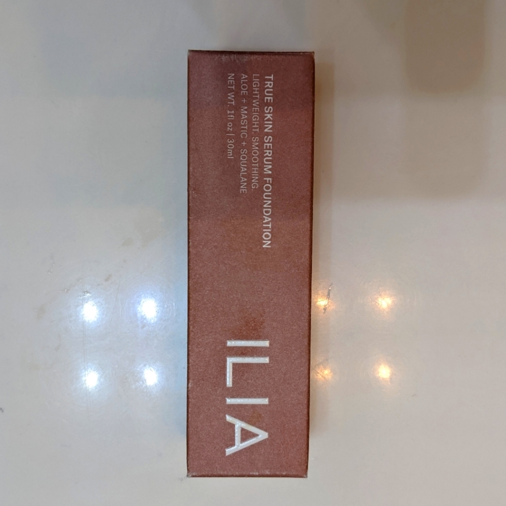 Ilia true skin serum foundation in Corsica